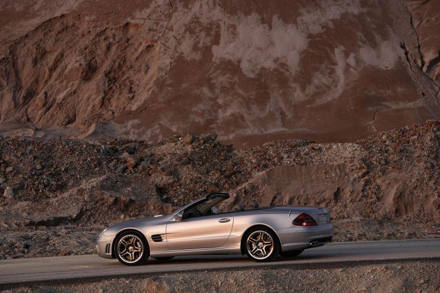  Mercedes-Benz SL65 AMG 2006 года  (фото 2 из 28)